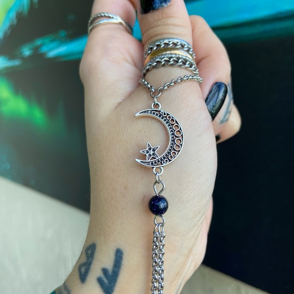 Star crecent moon midnight sunstone hand bracelet - Picture 10 of 10